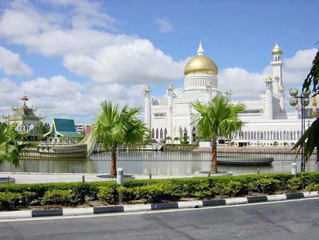 {賭馬}(文莱旅游消费高吗)